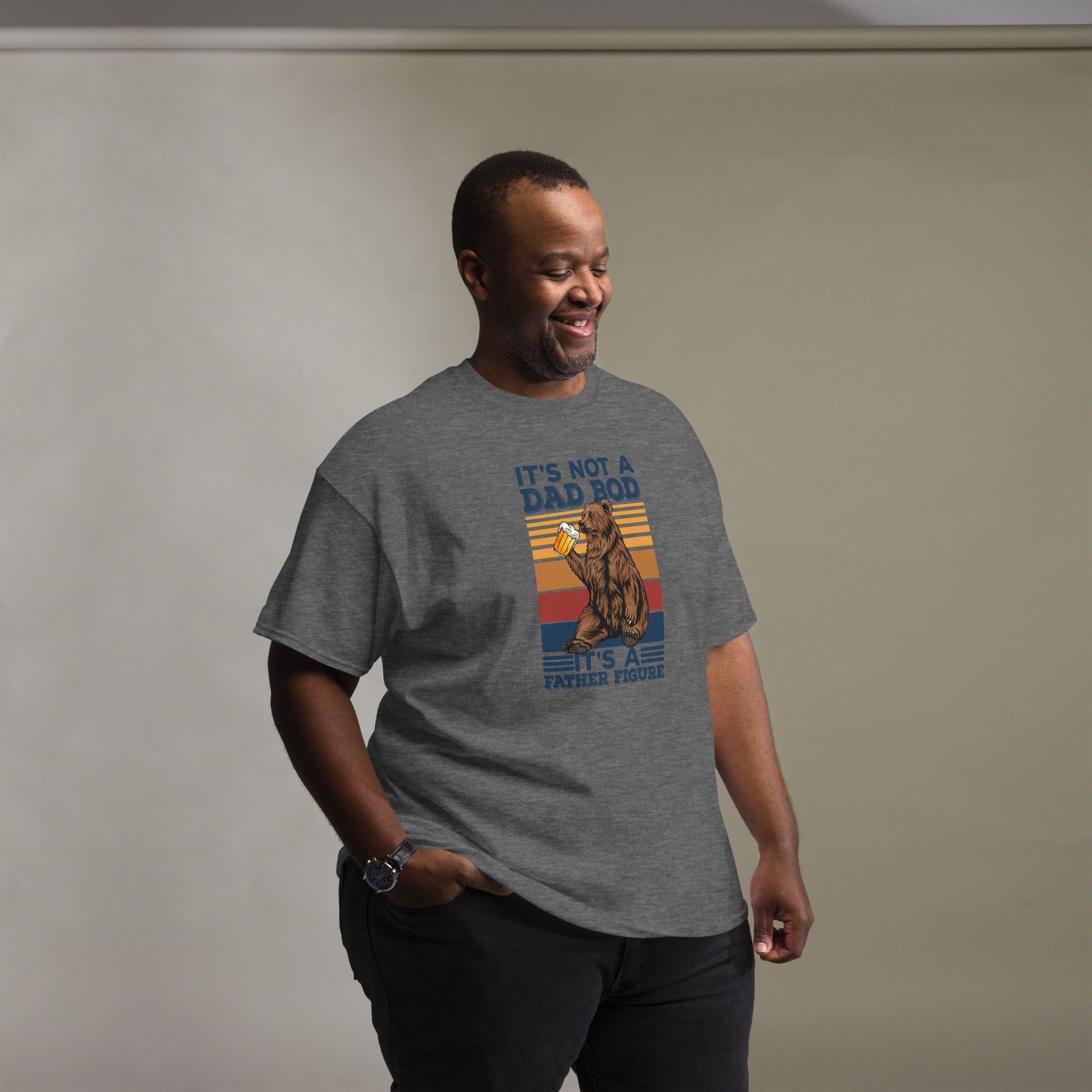 Camiseta de hombre con figura paterna y cuerpo de papá
