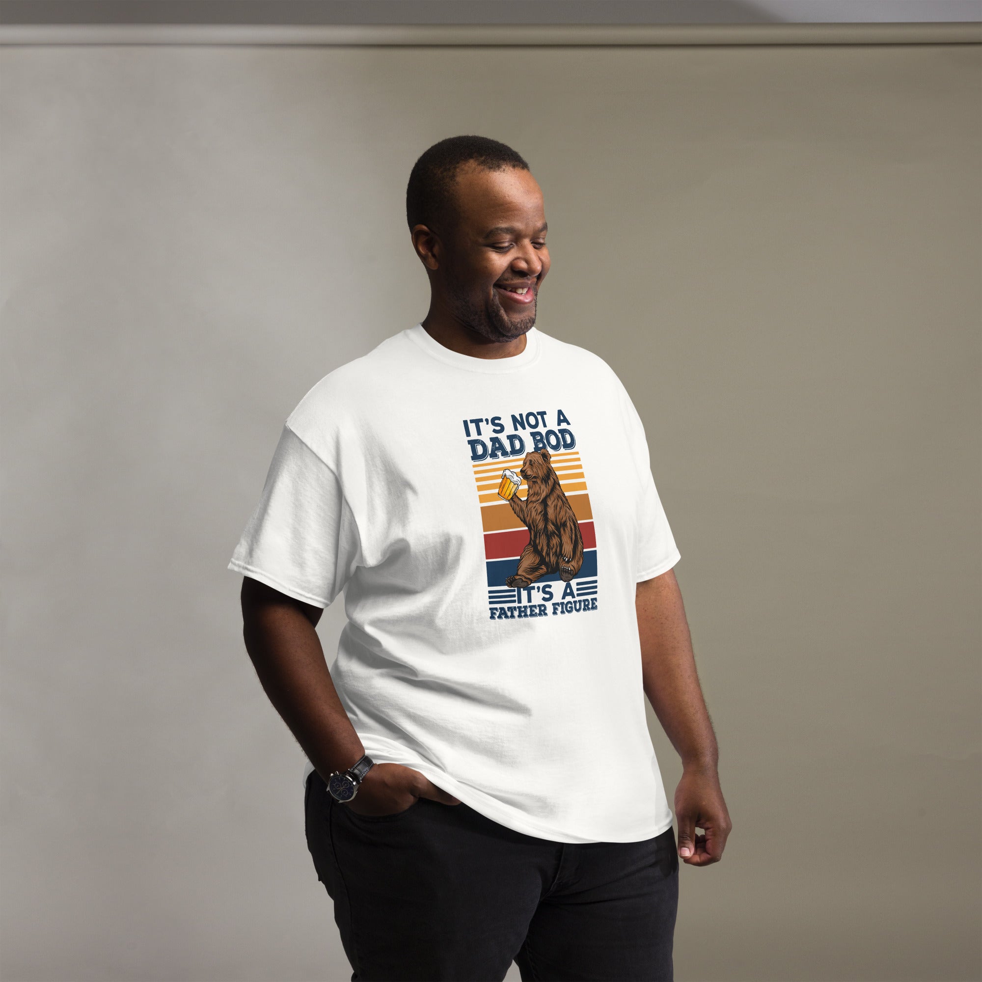 Camiseta de hombre con figura paterna y cuerpo de papá