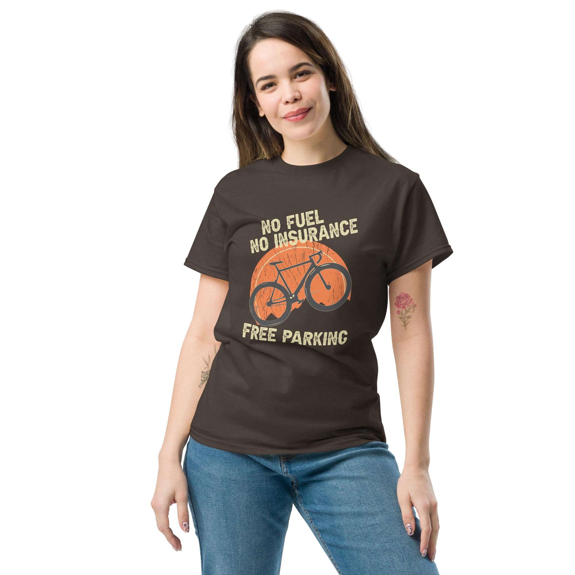 KEIN KRAFTSTOFF - KEINE VERSICHERUNG - KOSTENLOSES PARKEN Unisex T-Shirt