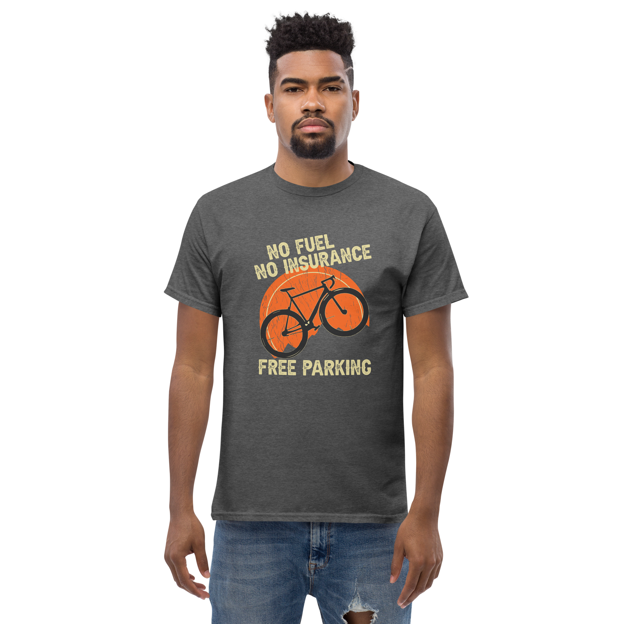 KEIN KRAFTSTOFF - KEINE VERSICHERUNG - KOSTENLOSES PARKEN Unisex T-Shirt